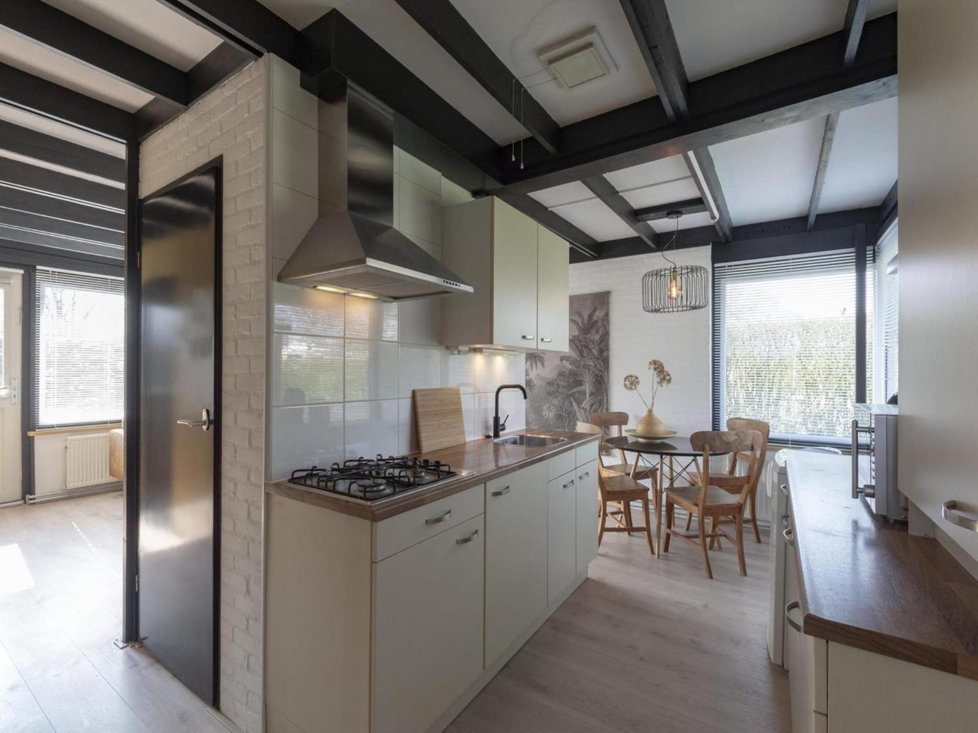 Attractive Bungalow With Modern Furnishings Sint Maartensvlotbrug エクステリア 写真