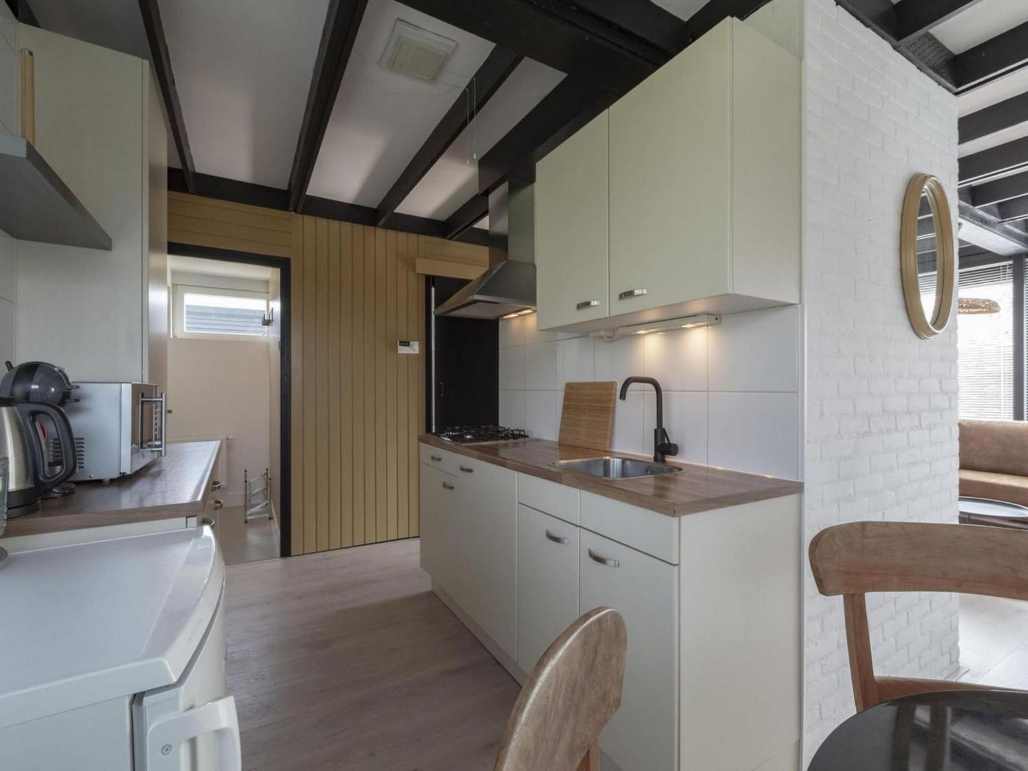 Attractive Bungalow With Modern Furnishings Sint Maartensvlotbrug エクステリア 写真