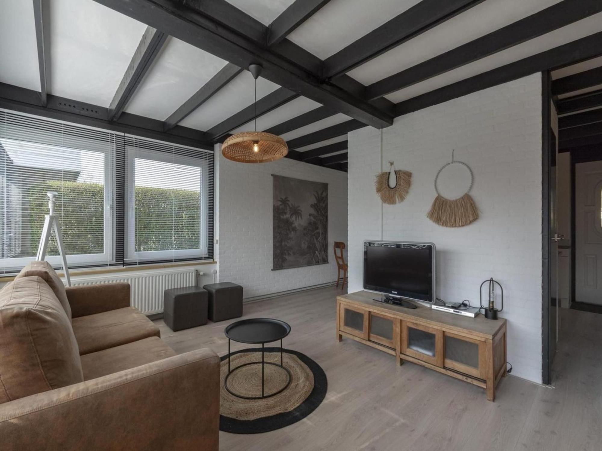 Attractive Bungalow With Modern Furnishings Sint Maartensvlotbrug エクステリア 写真
