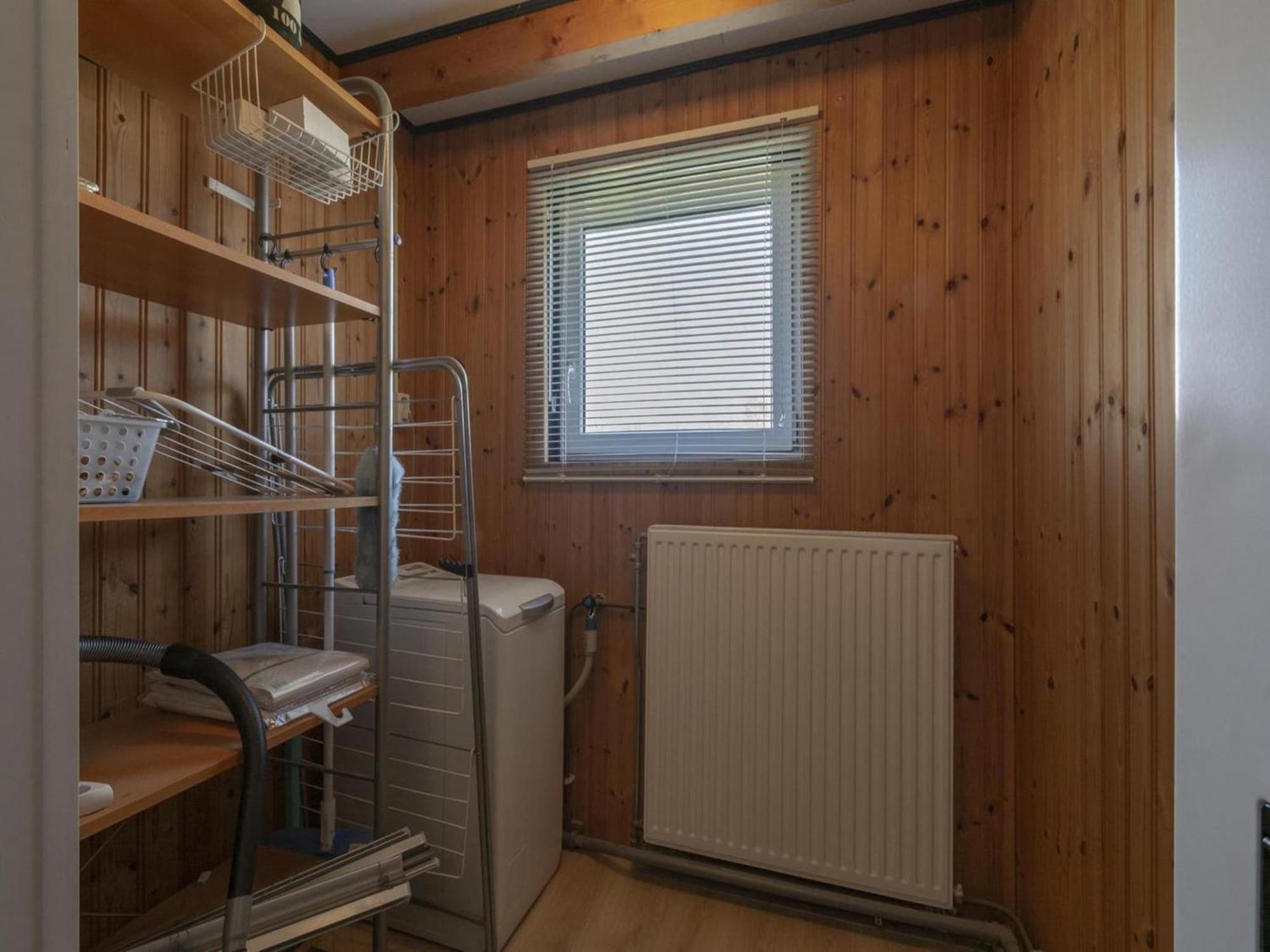 Attractive Bungalow With Modern Furnishings Sint Maartensvlotbrug エクステリア 写真